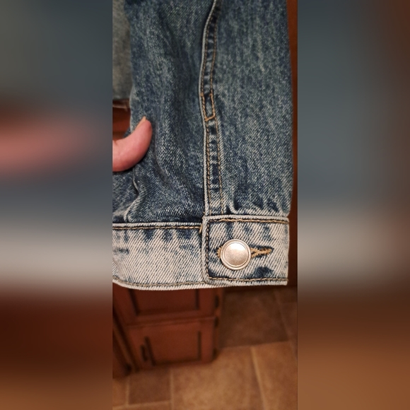 Ladies A Loves A 2 Tone Denim Jacket Dark/Light Wash Size Large Oversized Frayed - Picture 6 of 10
